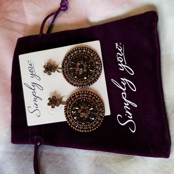 Simply You - crystal earrings - Picture 6 of 6